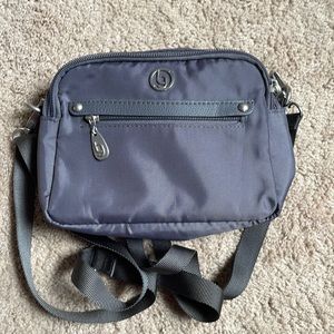 Baggalini crossbody/Fanny pack